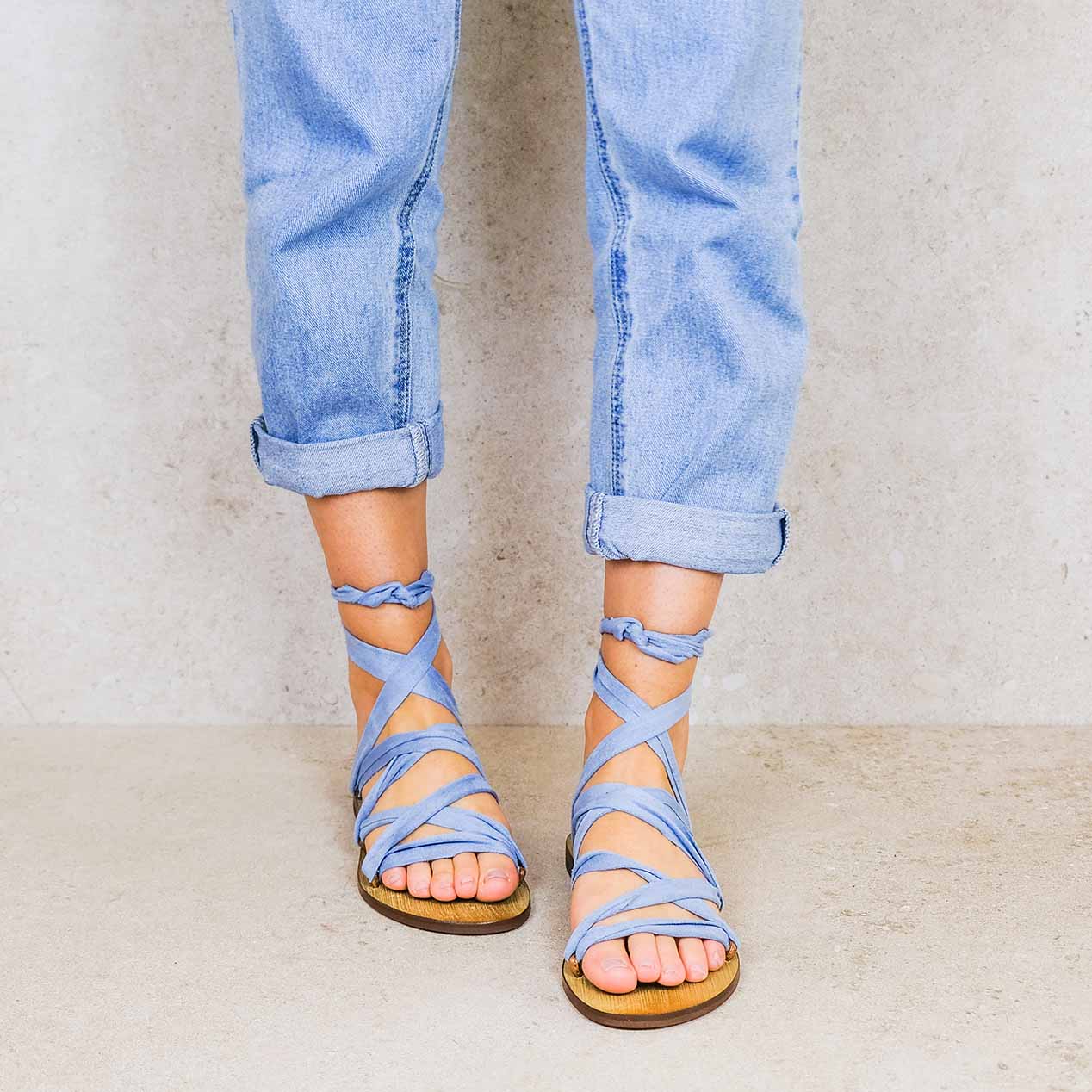 Baby-blue_suede ribbons linten lintsandalen sandals travelsandals vegan sustainable sandals wikkelsandalen